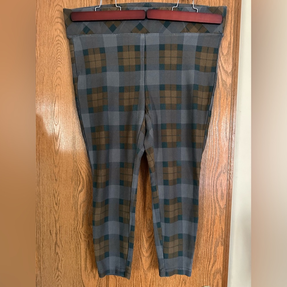 Torrid Outlander tartan plaid pixie pants size 3